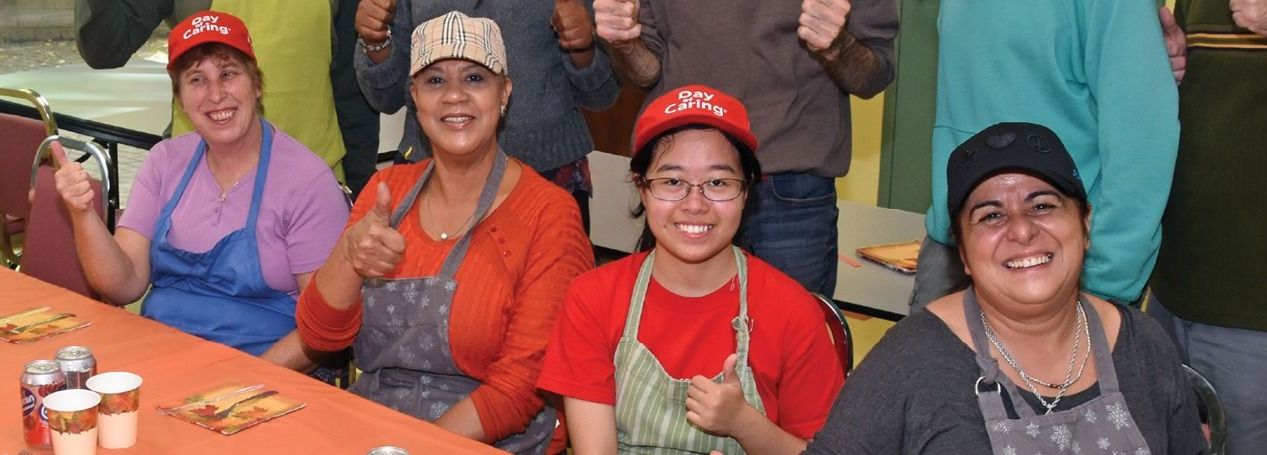 volunteer at food giving event